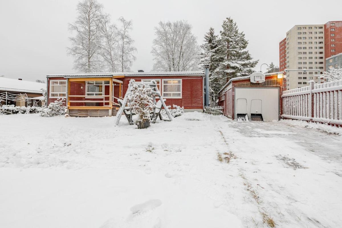 Bungalow House Flat In Rekola 33M2 Vantaa Esterno foto